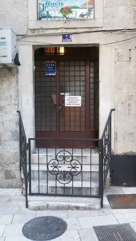 Downtown Hostel Split Exterior foto